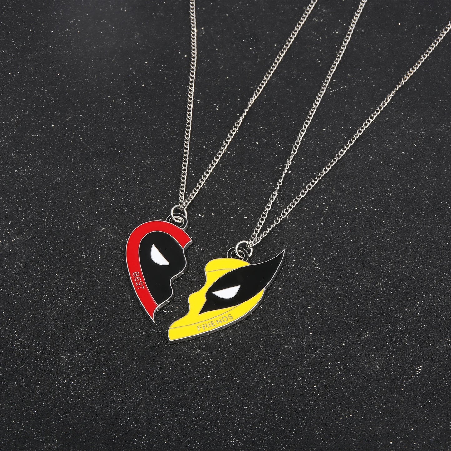 Deadpool and Wolverine Link Up Chains